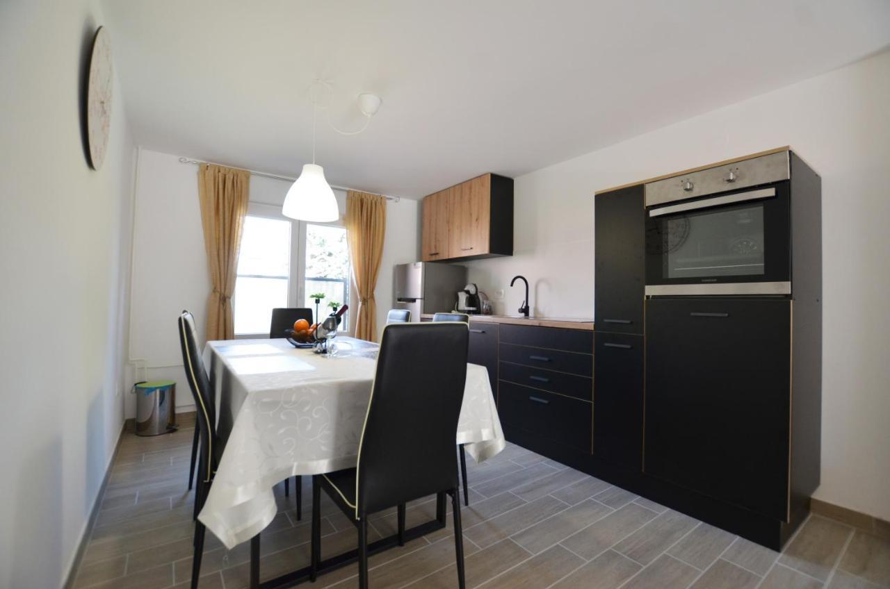 רוביני Katy Apartment מראה חיצוני תמונה